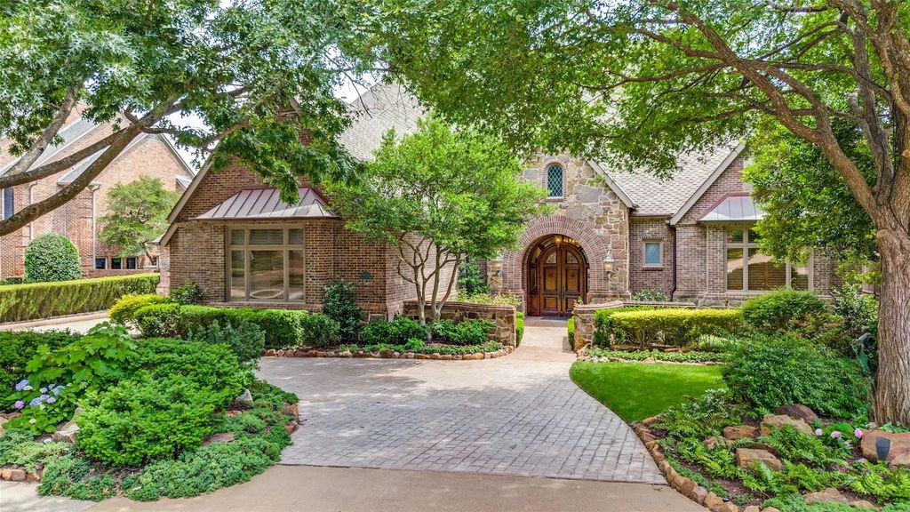4735 Stonehollow Way, Dallas