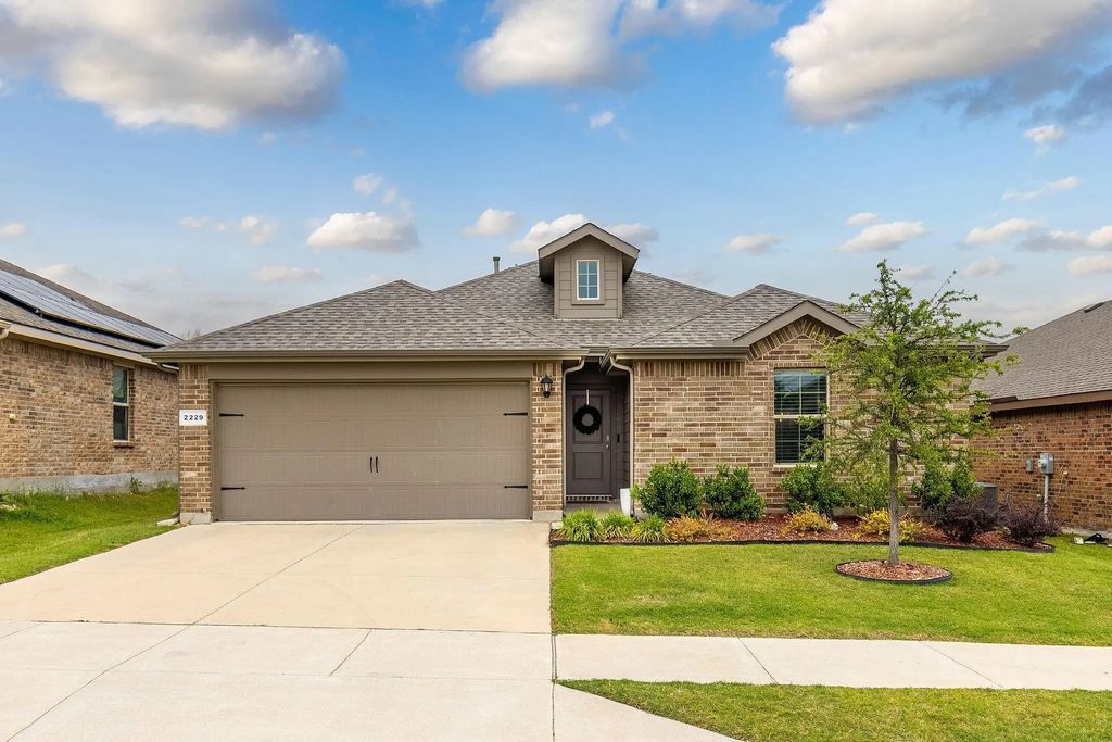 2229 Blythwood Trail, Fort Worth