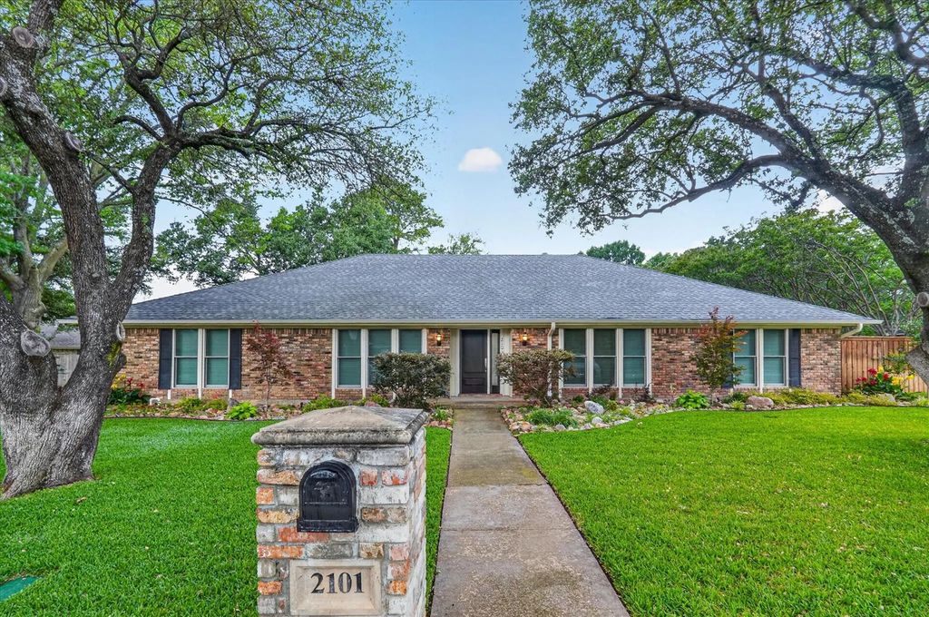 2101 Brentgate Drive, Arlington