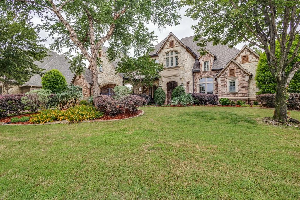 7313 Braemar Terrace, Colleyville