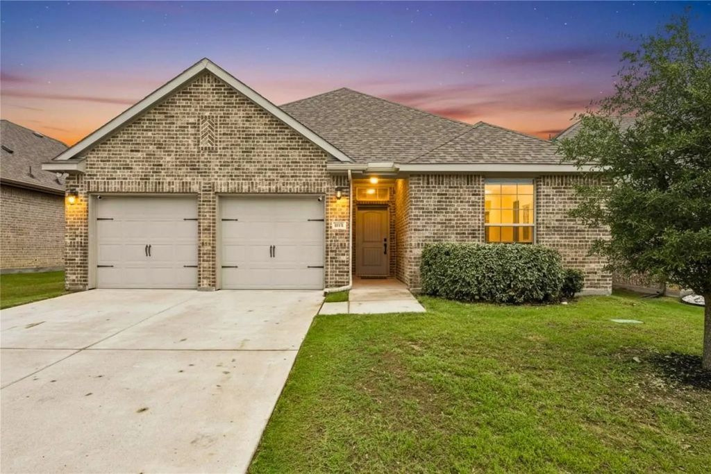 638 Hazeltine Road, Red Oak