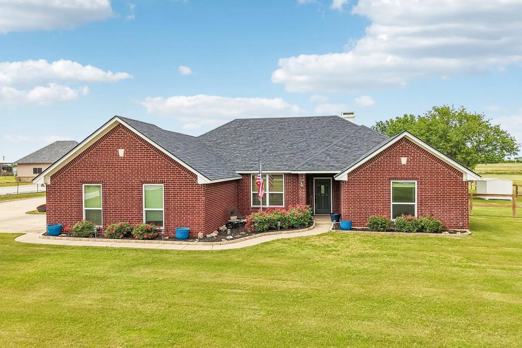 7793 Country View Lane, Sanger