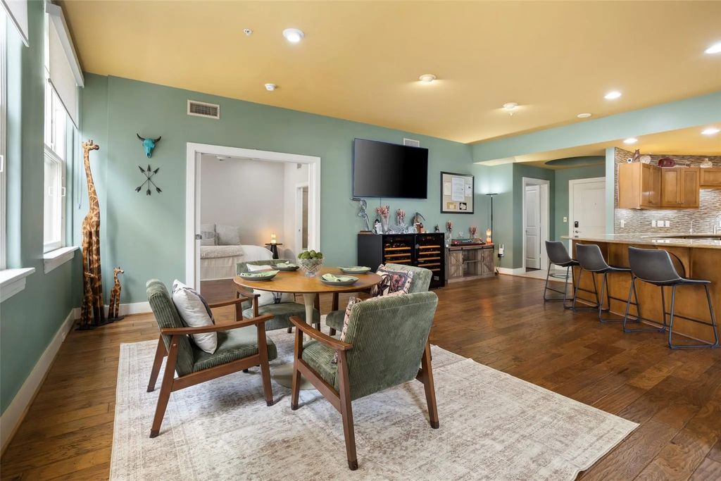 411 W 7th Street 806, Fort Worth