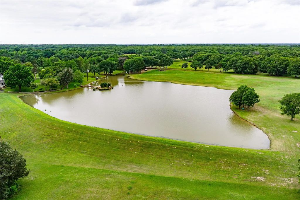 1050 Vz County Road 3704, Wills Point