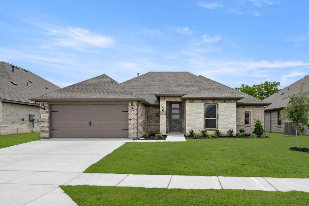 1076 Foxtail Drive, Justin