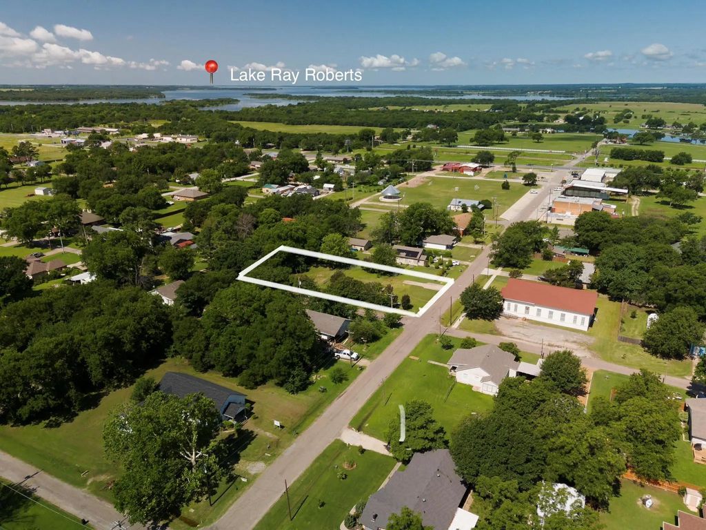306 Gene Autry Drive, Tioga