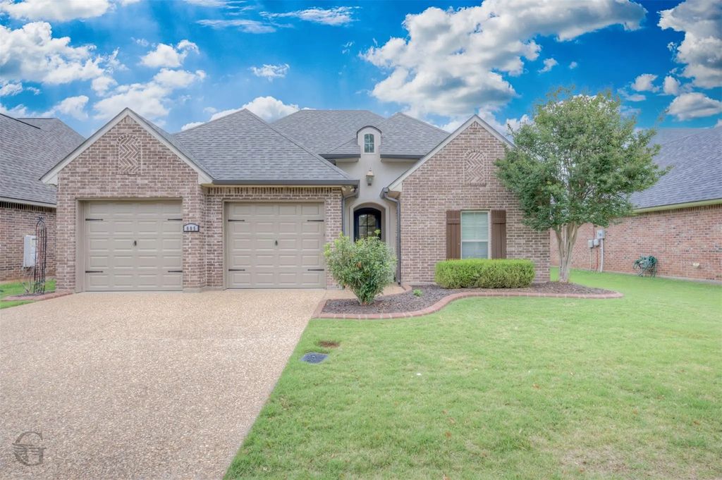 605 Canoe Trail, Bossier City