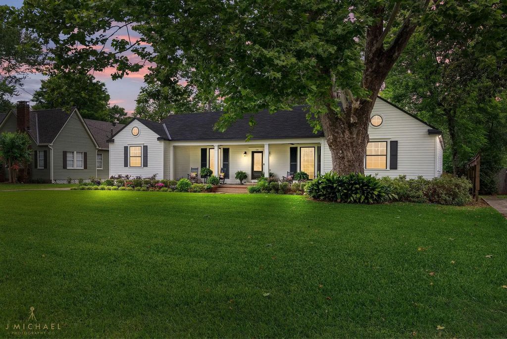 126 Ockley Drive, Shreveport