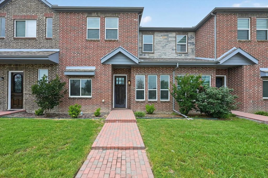6027 Rivendell Drive, Frisco