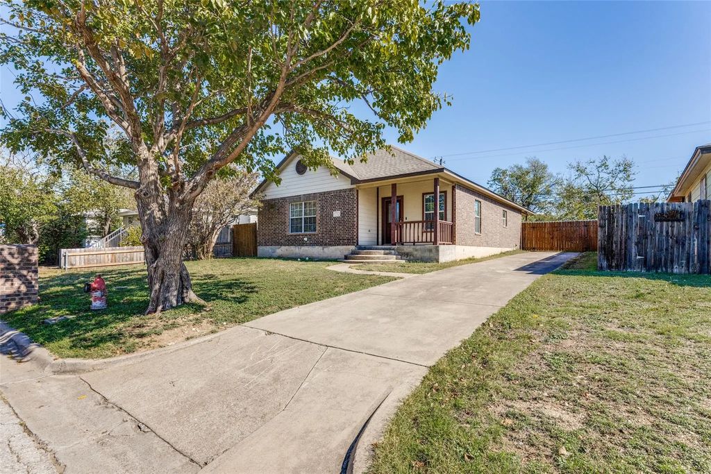 1732 Lawther Drive, River Oaks