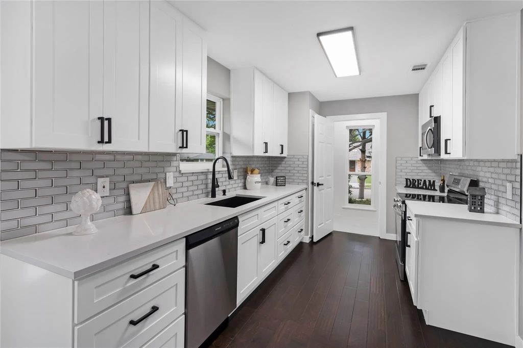 4213 Midnight Drive, Plano