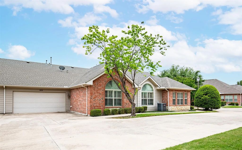 3250 Rosemeade Drive 2213, Fort Worth