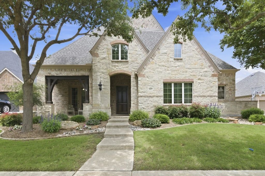 613 Joshua Road, Lantana