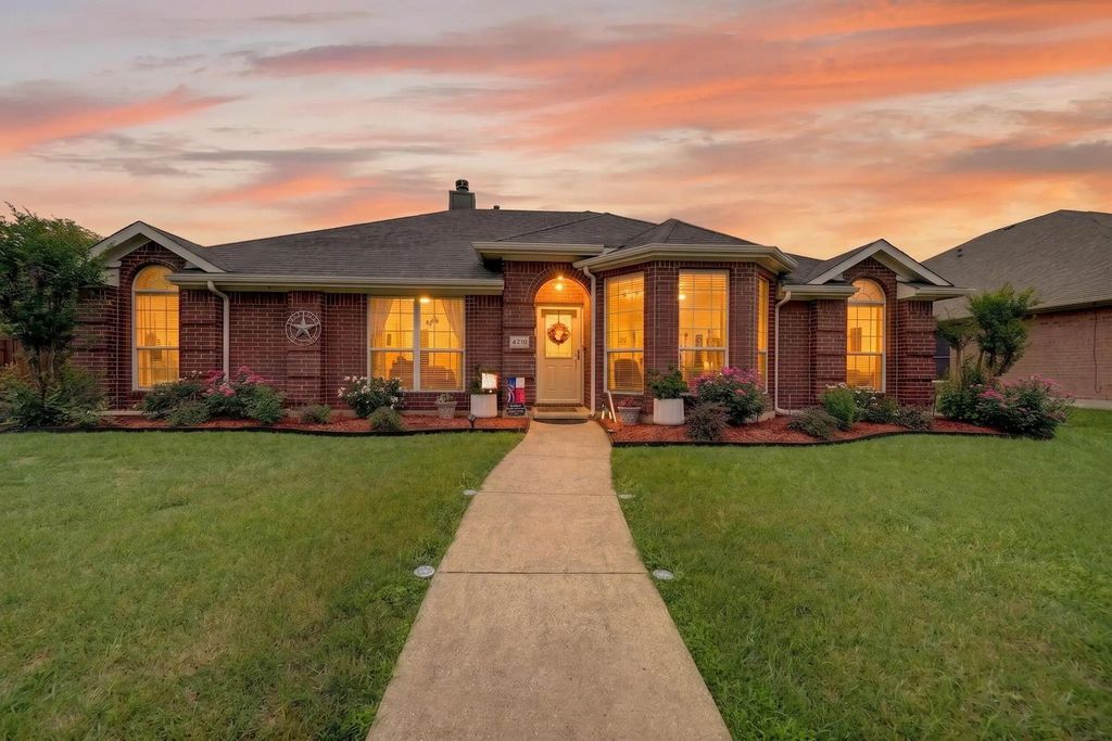 4210 Pointe Loma Drive, Rowlett