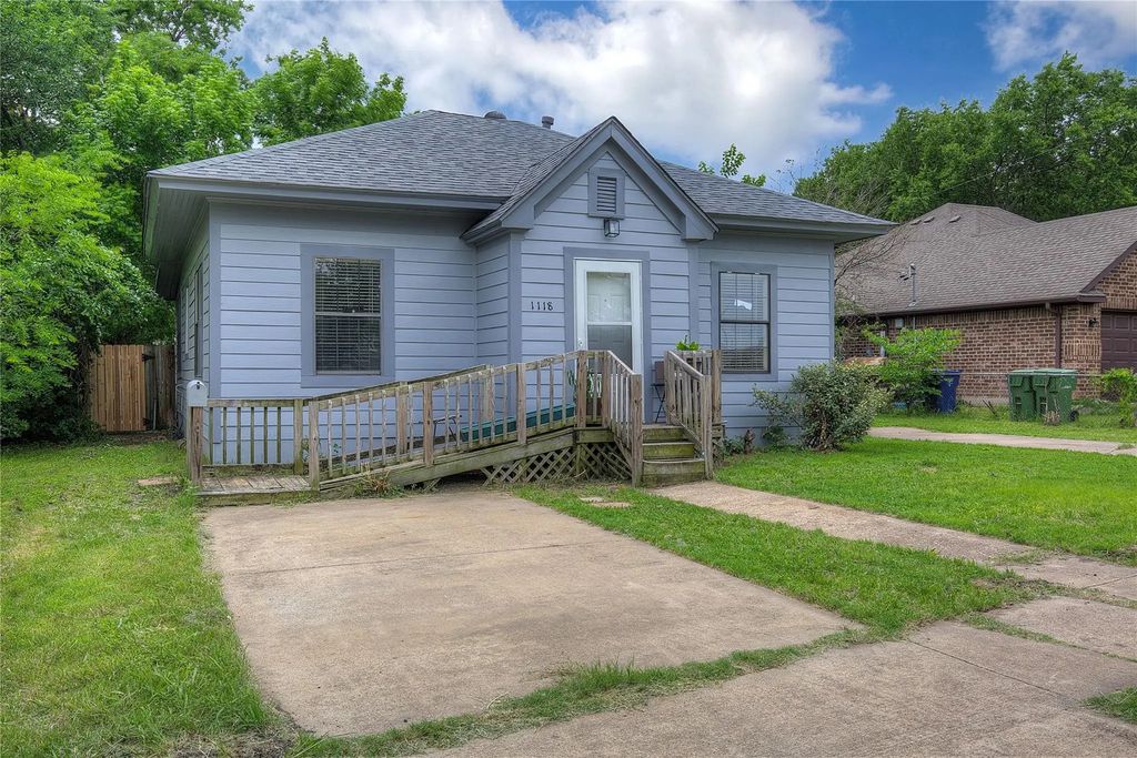 1118 Clinton Street, Garland