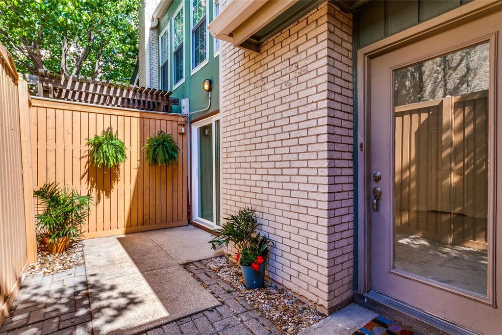 2725 Hood Street 110, Dallas