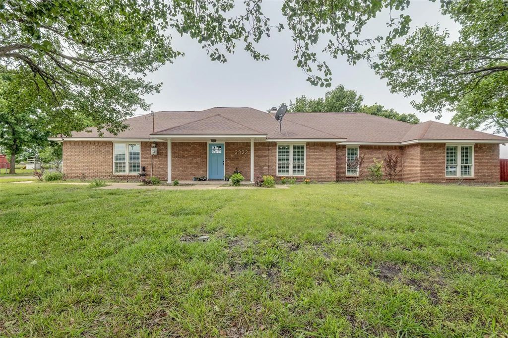 3323 Dasher Street, Lancaster
