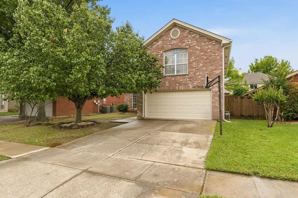2134 Stoneridge Drive, Keller