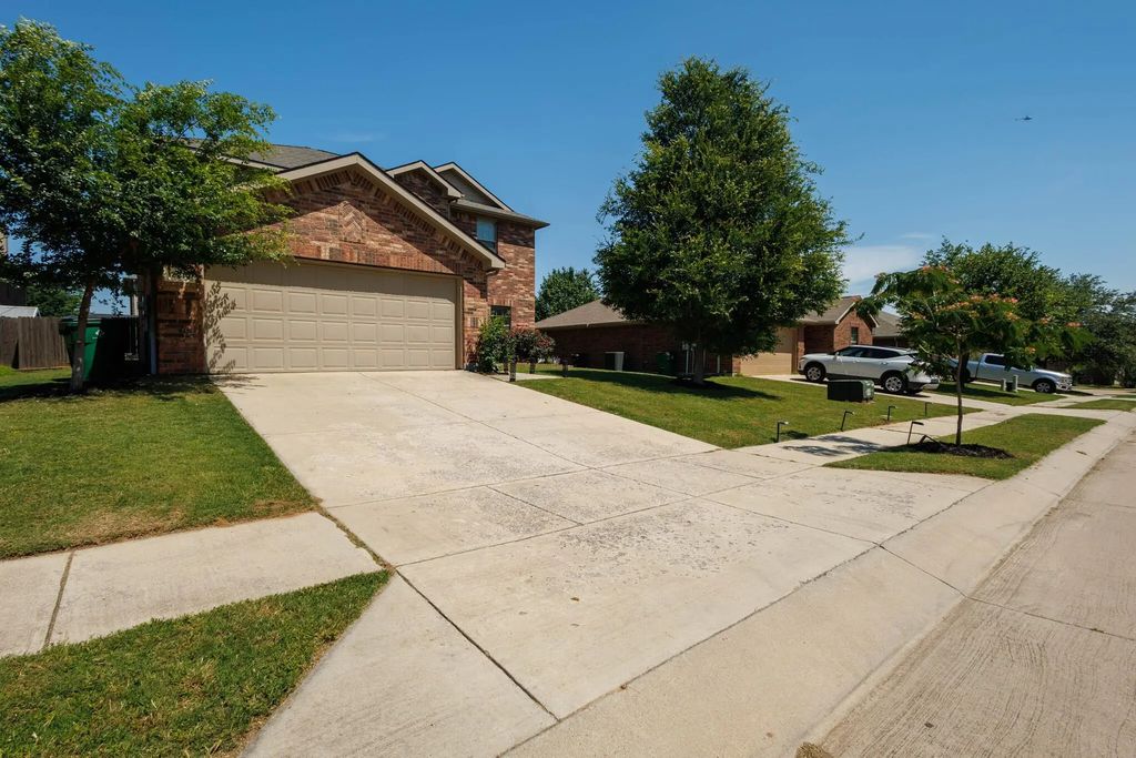 12210 Big Rock Drive, Rhome