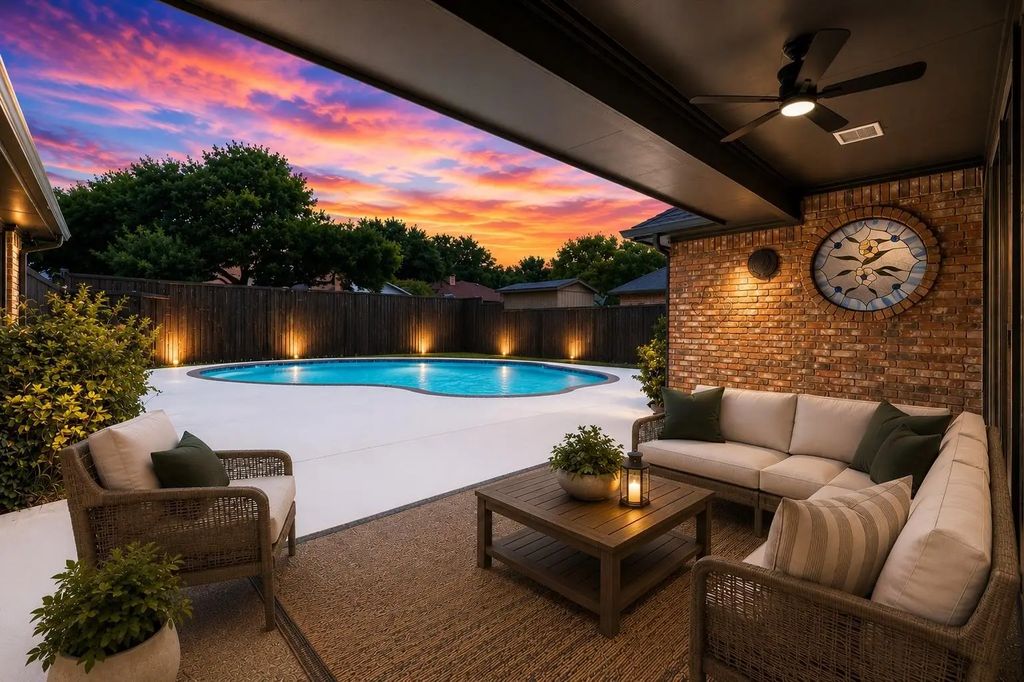 2131 Springwood, Carrollton