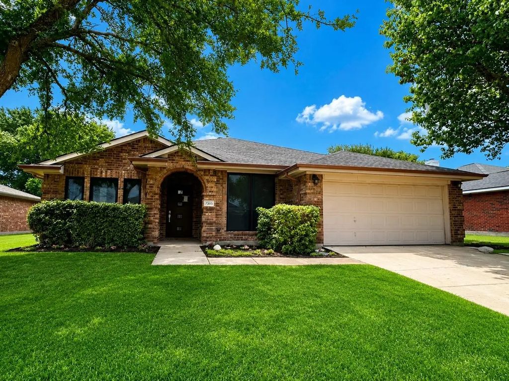 7305 Travelers Crossing, Rowlett