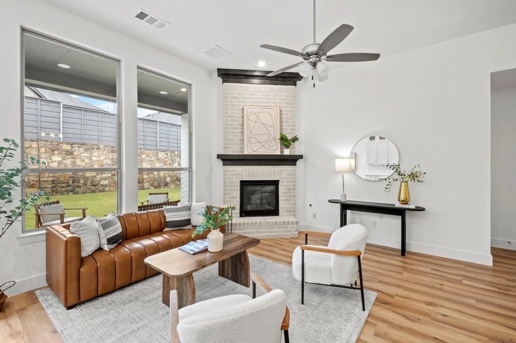 604 Oakmoss Street, Little Elm