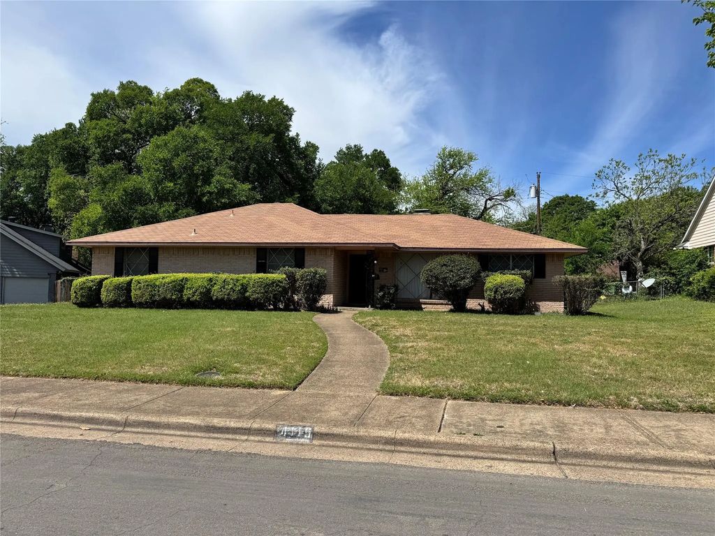 4115 Shoreline Drive, Dallas