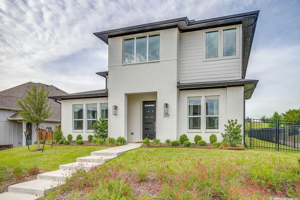14325 Walsh Avenue, Fort Worth