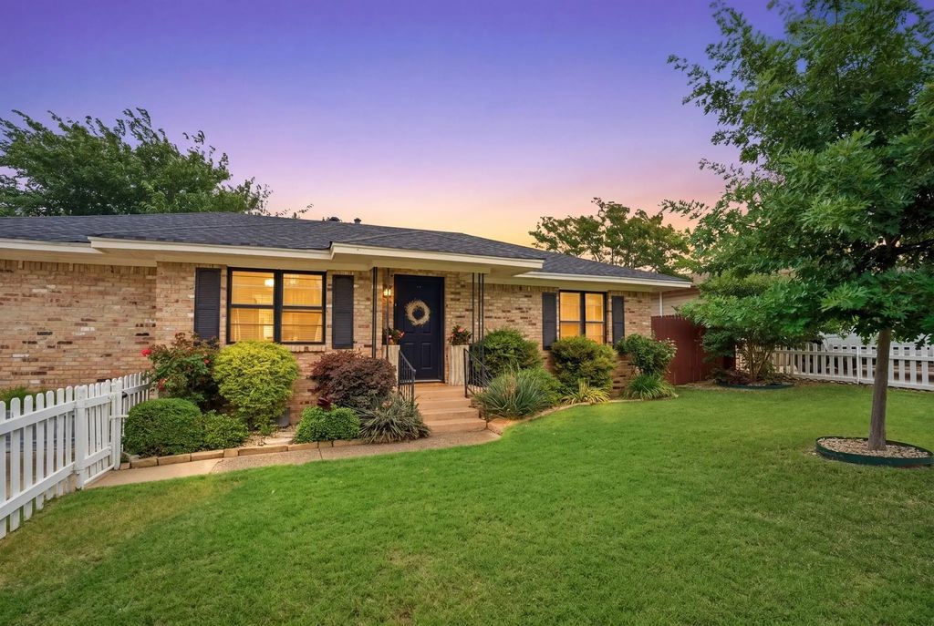 9380 N County Road, Frisco