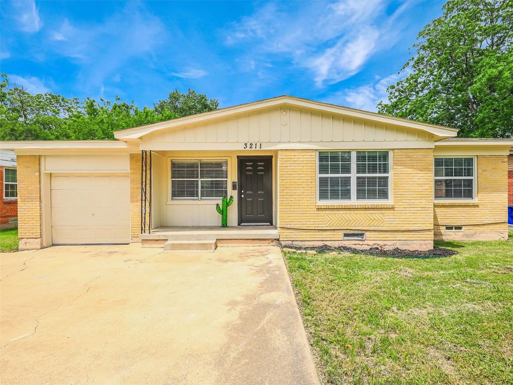 3211 Gus Thomasson Road, Dallas