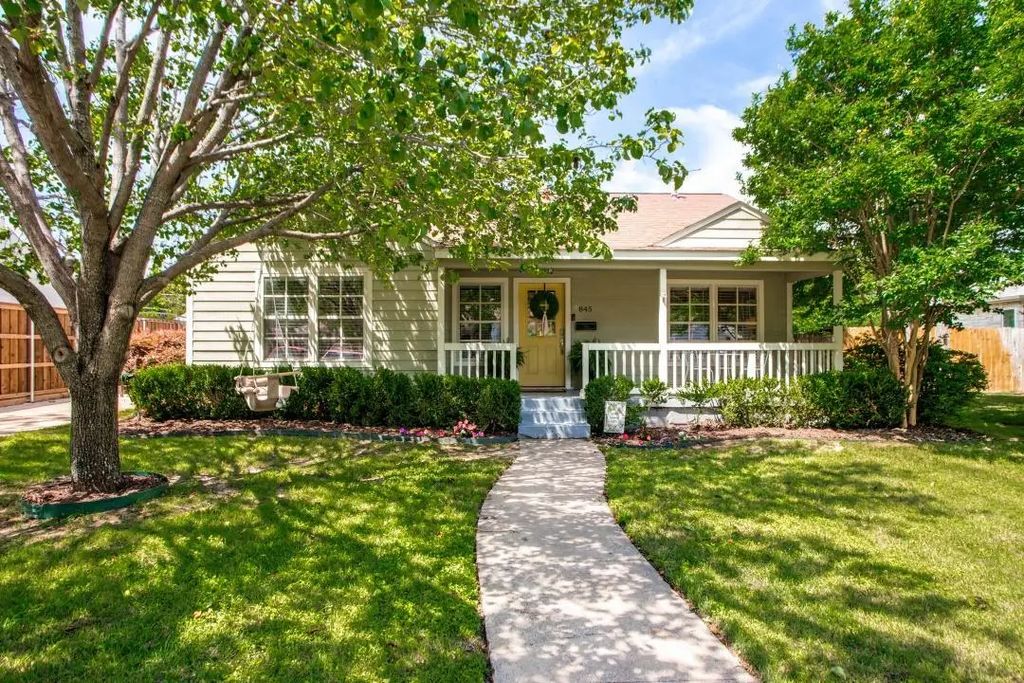 845 Springbrook Drive, Fort Worth