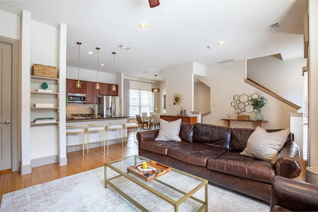 5916 Hudson Street 8, Dallas