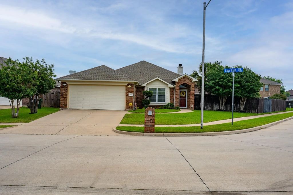 7427 Lake Front Trail, Arlington