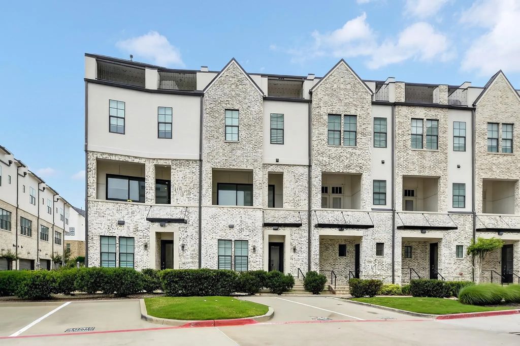 610 Dalton Lane, Irving