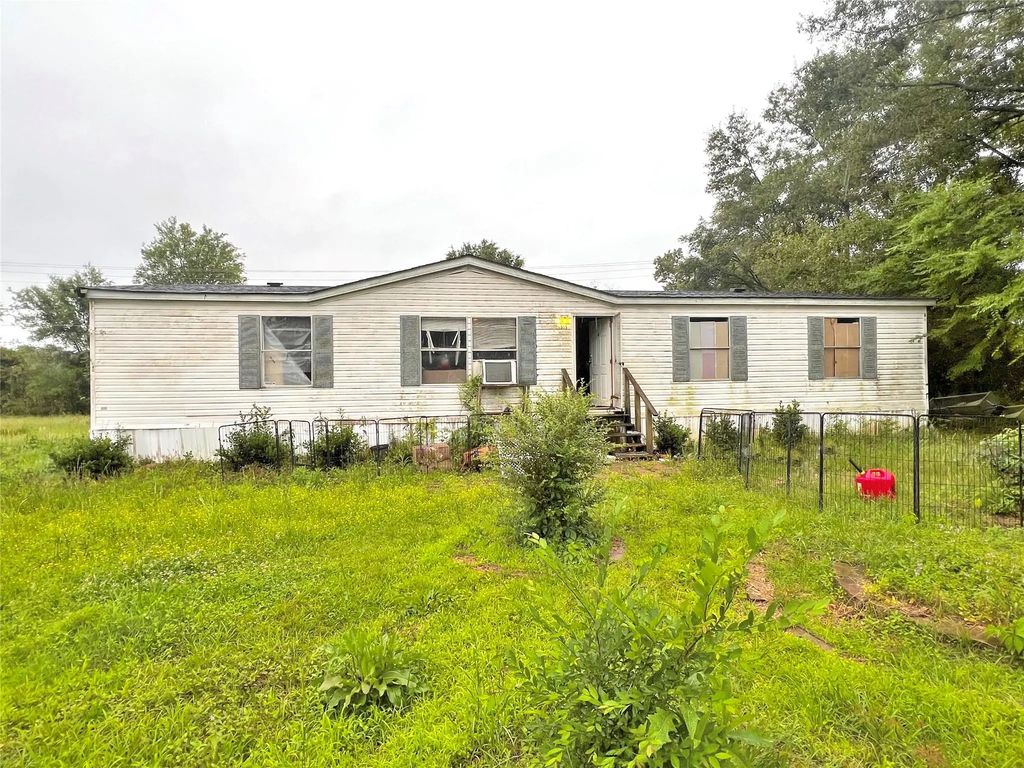515 Crooked Trail, Waskom