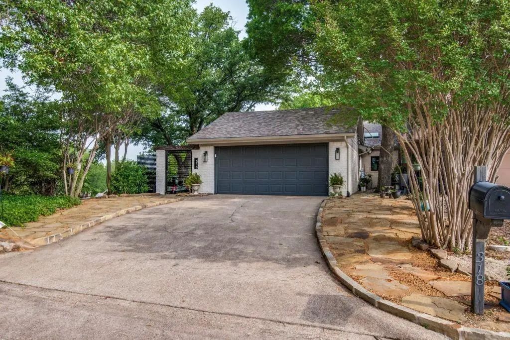 318 Columbia Drive, Rockwall