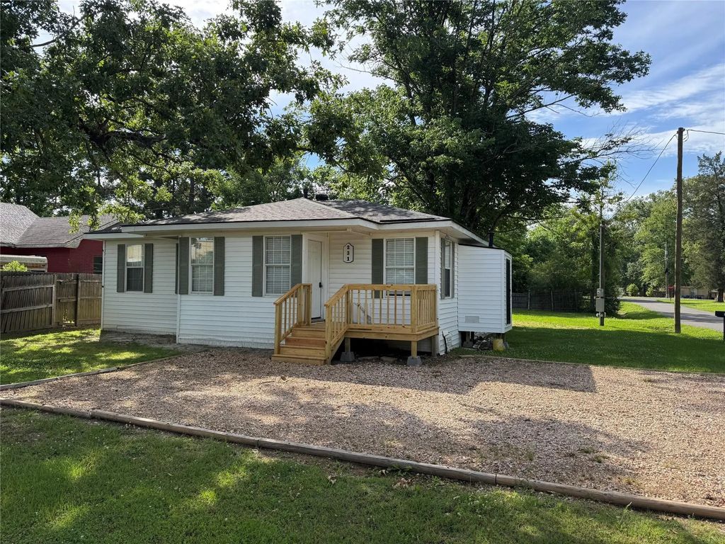 231 W Daugherty Avenue, Shreveport