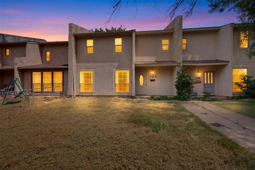 703 E Shady Grove Road, Irving