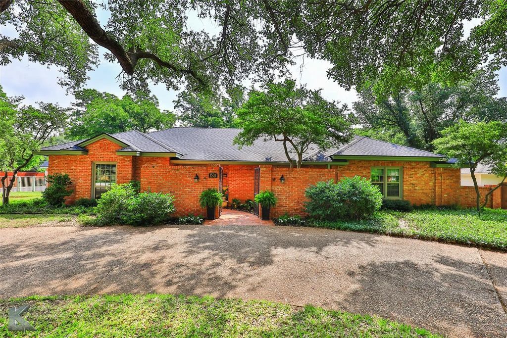 1533 Elmwood Drive, Abilene