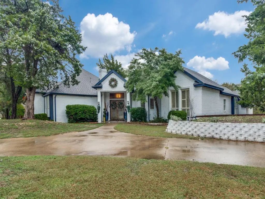 1828 Valley View Drive, Cedar Hill
