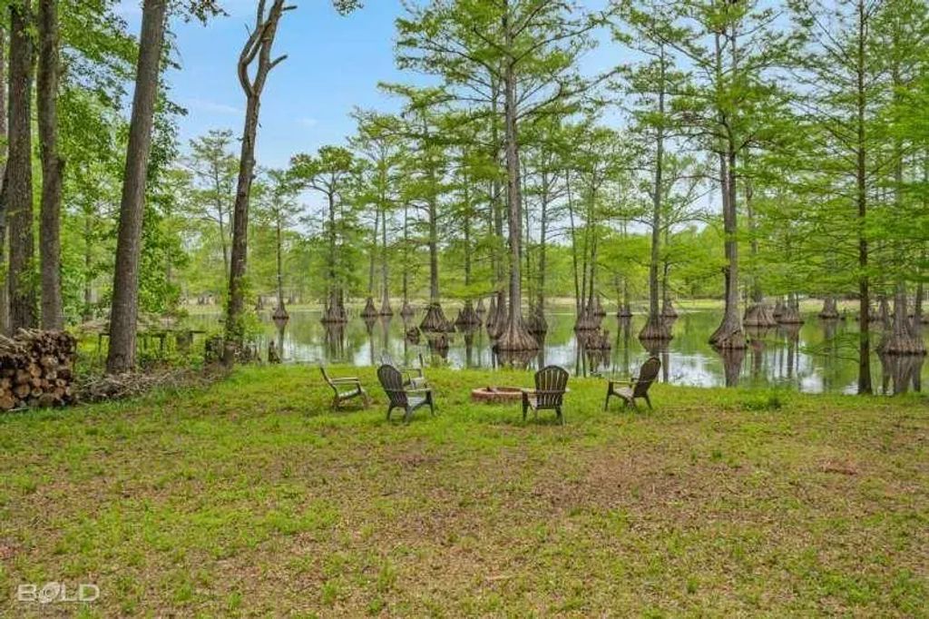 1231 Pine Island Road, Shreveport