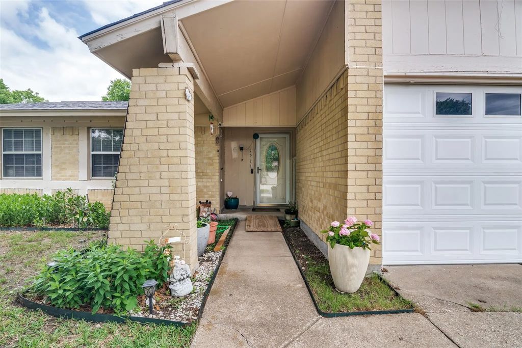 2921 Rustic Meadow Drive, Garland