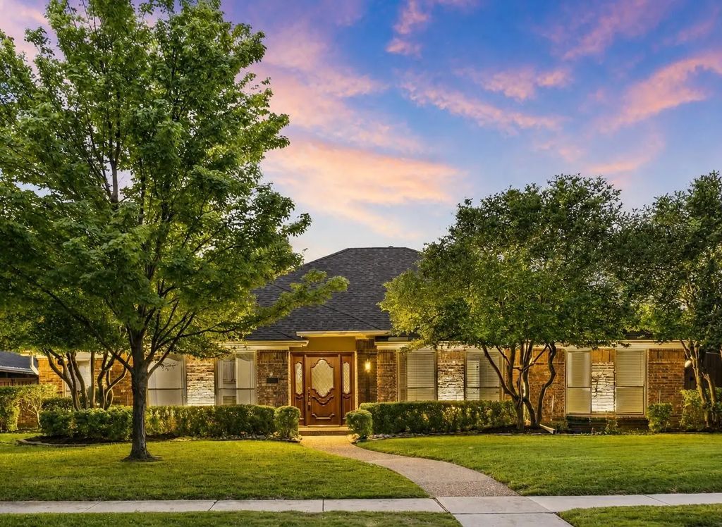 2216 Chadbourne Drive, Plano