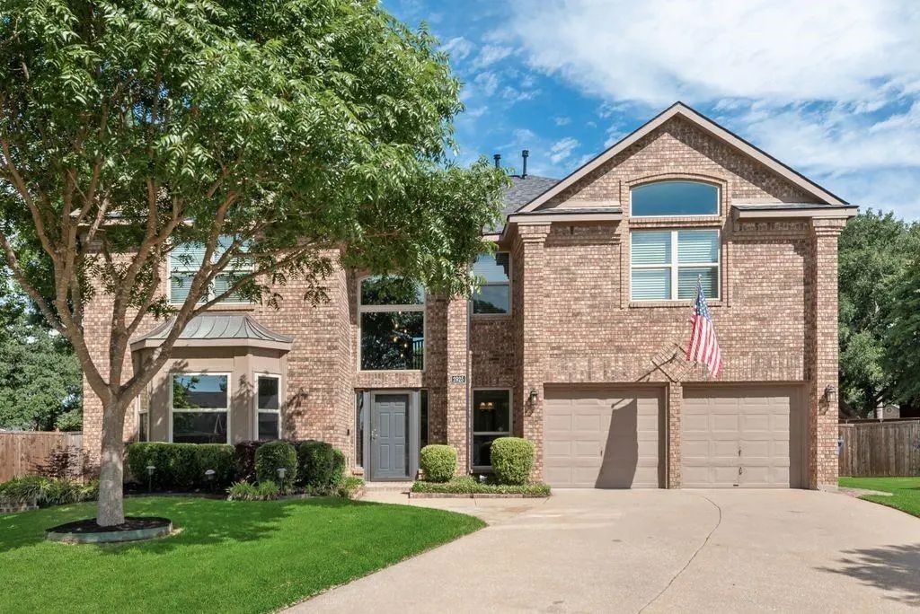 2925 Shadow Oak Court, Flower Mound