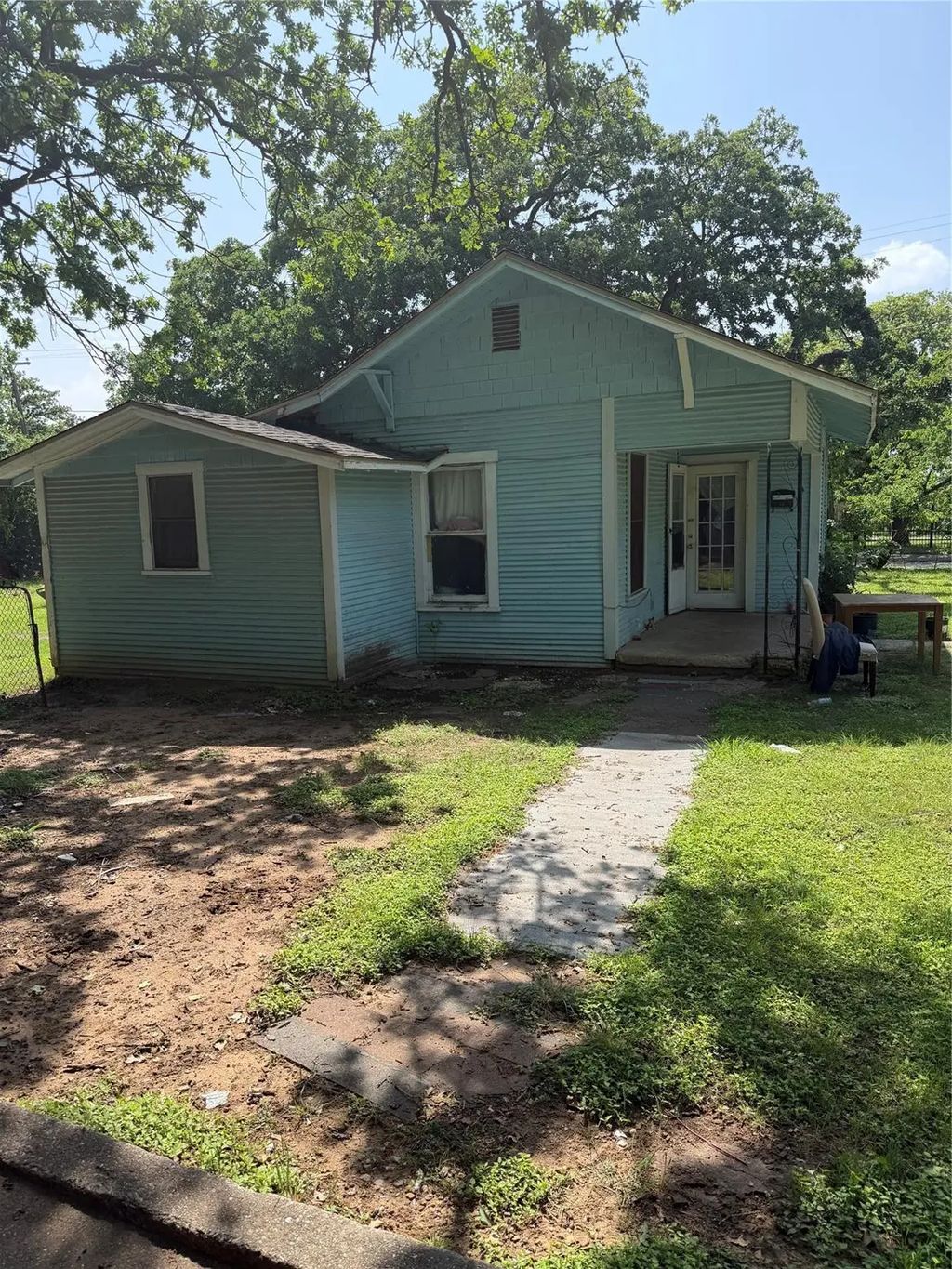 3300 Baylor Street, Fort Worth