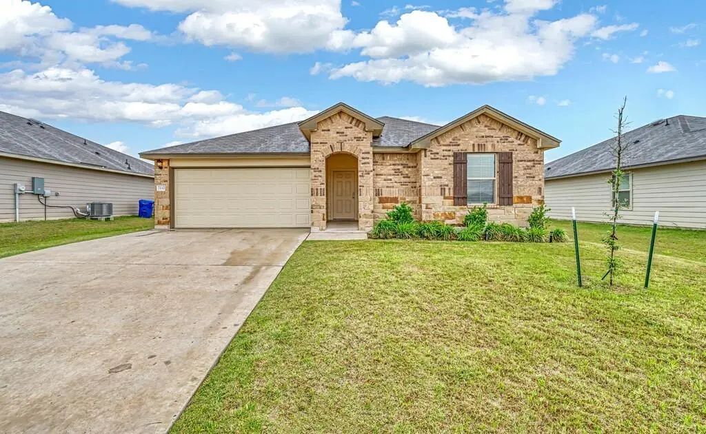7112 Canadian Drive, Waco