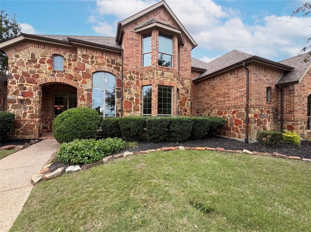 928 Homestead Drive, Keller