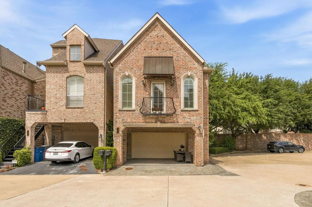 18143 Frankford Lakes Circle, Dallas