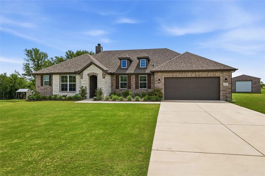 6289 Candy Oak Court, Royse City