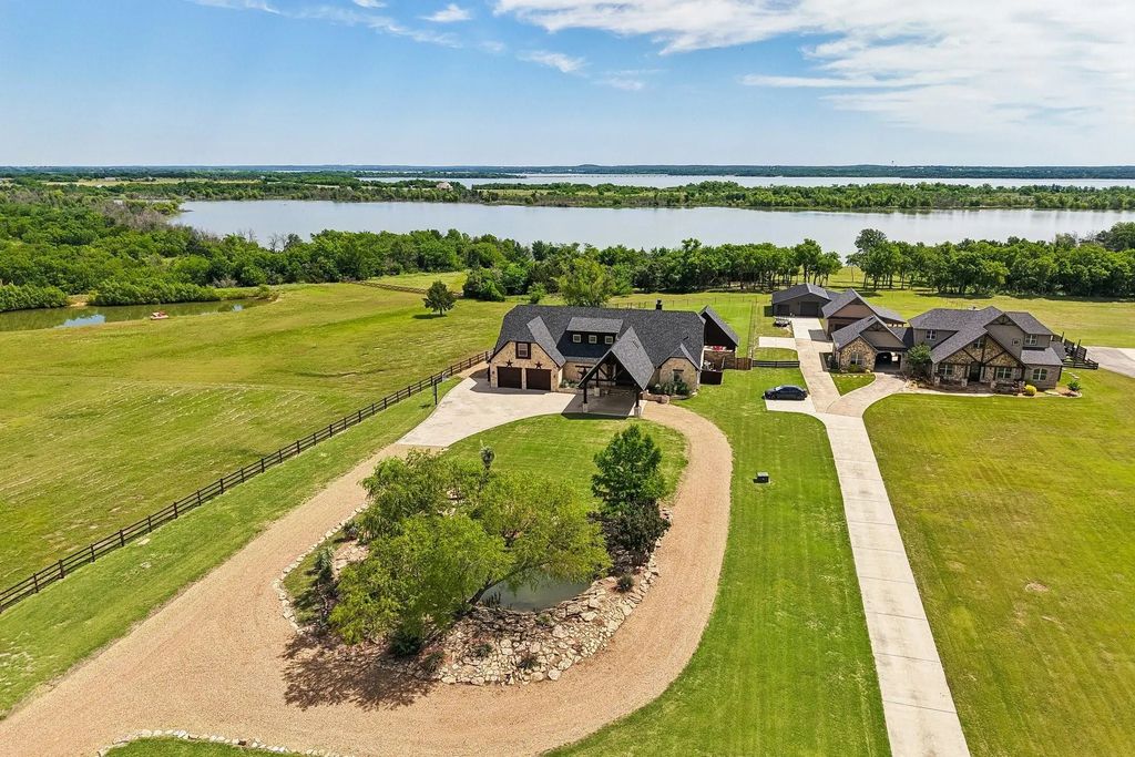2085 Switzer Road, Sanger